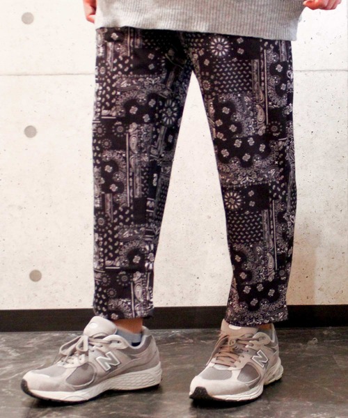 SHISKY(シスキー)の「ペイズリー9分丈シェフパンツ(その他パンツ・メンズ・ブラック/ベージュ/ブラウン/グレー/チャコール・M/L/XL)」の2枚目の写真