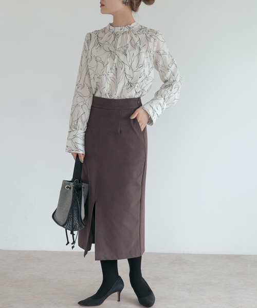 URBAN RESEARCH ROSSO WOMEN（アーバンリサーチ　ロッソ）の「エコスエードタイトスカート（スカート・レディース・パープル系その他/ブルー系その他/ブラウン・36/38）」の18枚目の写真