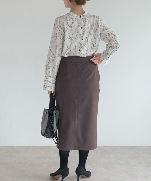 URBAN RESEARCH ROSSO WOMEN（アーバンリサーチ　ロッソ）の「エコスエードタイトスカート（スカート・レディース・パープル系その他/ブルー系その他/ブラウン・36/38）」の19枚目の写真