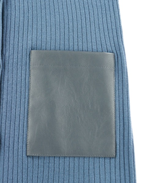 ALEXIA STAM（アリシアスタン）の「Fake Leather Pocket Rib Knit Top/フェイクレザーポケットリブニットトップ（Tシャツ/カットソー・レディース・ブラック/ベージュ/ブルー・FREE）」の22枚目の写真