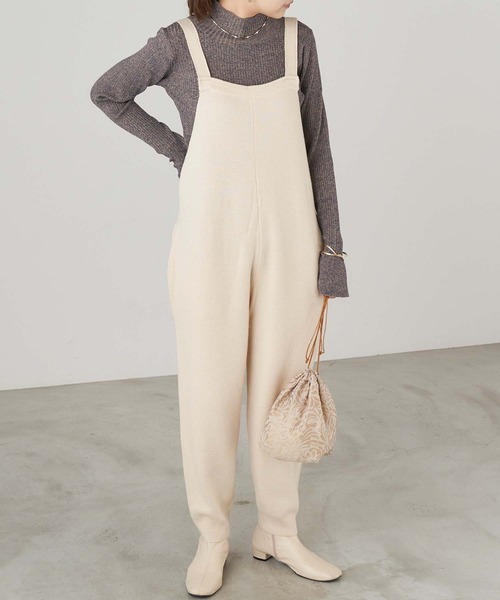 Chaco closet(チャコ クローゼット)の「カシミア混ニットロンパース(サロペット/オーバーオール・レディース・ブラック/オフホワイト/オレンジ/キャメル・FREE)」の6枚目の写真