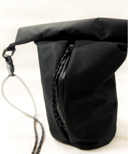 And A（アンドエー）の「LIVERAL リヴェラル / OONE マルチWAギア アウトドアケース ショルダーバッグ ミニバッグ / L2006（ショルダーバッグ・メンズ・ブラック/ブラック系その他2・FREE）」の4枚目の写真