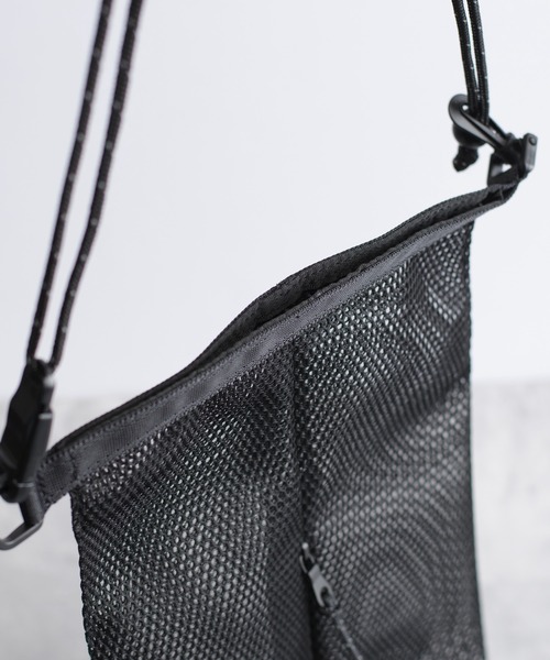 And A（アンドエー）の「LIVERAL リヴェラル / OONE マルチWAギア アウトドアケース ショルダーバッグ ミニバッグ / L2006（ショルダーバッグ・メンズ・ブラック/ブラック系その他2・FREE）」の21枚目の写真