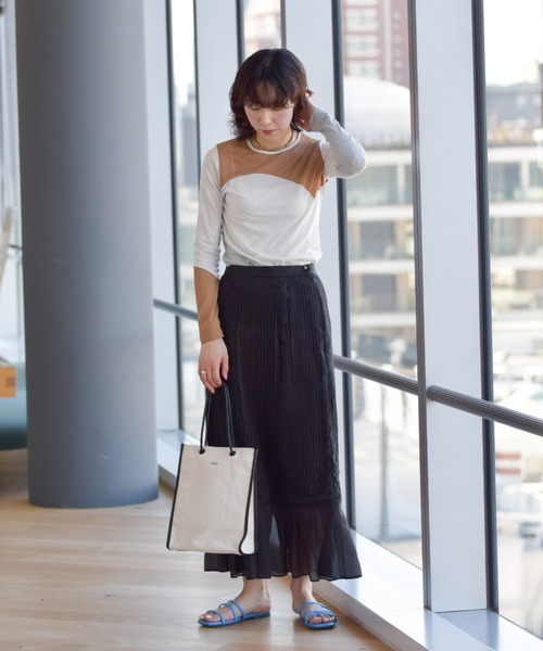 Ray BEAMS(レイビームス)の「RBS / シアー 配色 キリカエ ロングスリーブ Tシャツ(Tシャツ/カットソー・レディース・ブラック/オフホワイト・ONE SIZE)」の12枚目の写真