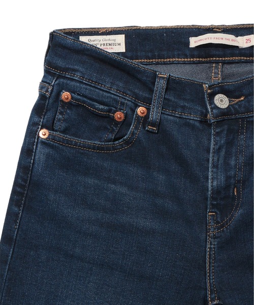 Levi's（リーバイス）の「MID RISE BORROWED FROM THE BOYS BOGOTA LOW（デニムパンツ・レディース・ダークインディゴブルー・23inch/24inch/25inch/26inch/27inch/28inch）」の11枚目の写真