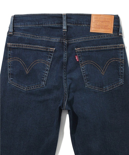Levi's（リーバイス）の「MID RISE BORROWED FROM THE BOYS BOGOTA LOW（デニムパンツ・レディース・ダークインディゴブルー・23inch/24inch/25inch/26inch/27inch/28inch）」の13枚目の写真