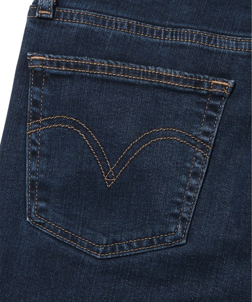 Levi's（リーバイス）の「MID RISE BORROWED FROM THE BOYS BOGOTA LOW（デニムパンツ・レディース・ダークインディゴブルー・23inch/24inch/25inch/26inch/27inch/28inch）」の17枚目の写真