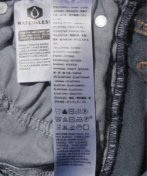 Levi's（リーバイス）の「MID RISE BORROWED FROM THE BOYS BOGOTA LOW（デニムパンツ・レディース・ダークインディゴブルー・23inch/24inch/25inch/26inch/27inch/28inch）」の18枚目の写真