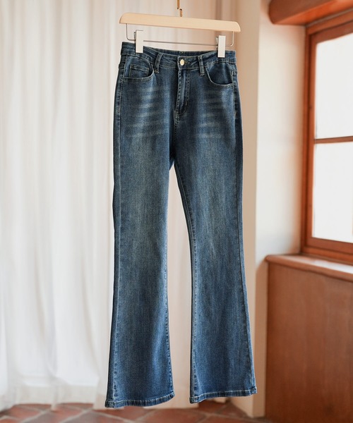 SAISON DE PAPILLON(セゾンドパピヨン)の「フレアシルエットストレッチデニムパンツ(デニムパンツ・レディース・ブラック/ブルー/ライトブルー/ブラウン・L/M/S/XL)」の17枚目の写真
