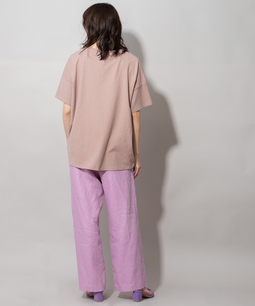 Munich（ミューニック）の「ヴィンテージツイストジャージUネックTシャツ（Tシャツ/カットソー・レディース・ホワイト/ブラック/ベージュ/スモークピンク・FREE）」の7枚目の写真