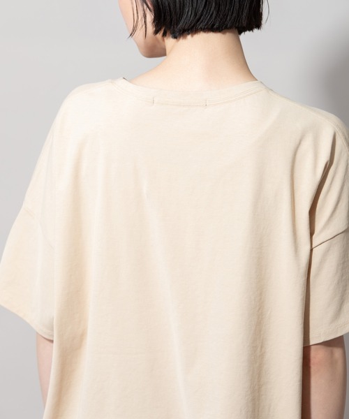 Munich（ミューニック）の「ヴィンテージツイストジャージUネックTシャツ（Tシャツ/カットソー・レディース・ホワイト/ブラック/ベージュ/スモークピンク・FREE）」の20枚目の写真