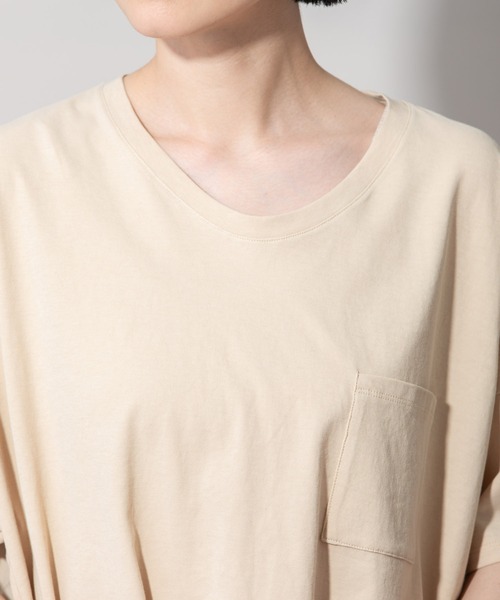 Munich（ミューニック）の「ヴィンテージツイストジャージUネックTシャツ（Tシャツ/カットソー・レディース・ホワイト/ブラック/ベージュ/スモークピンク・FREE）」の19枚目の写真