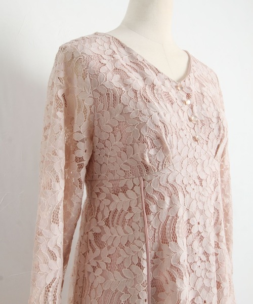 tocco closet（トッコ　クローゼット）の「飾り釦付きＶネックフラワーレースワンピース（ワンピース・レディース・ブラック/ベージュ/ピンク・M）」の21枚目の写真