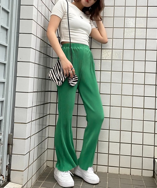 SPIRALGIRL(スパイラルガール)の「ワンポイントアイコンロゴちびTシャツ(Tシャツ/カットソー・レディース・ブラック/パープル/オフホワイト/イエロー・FREE)」の17枚目の写真