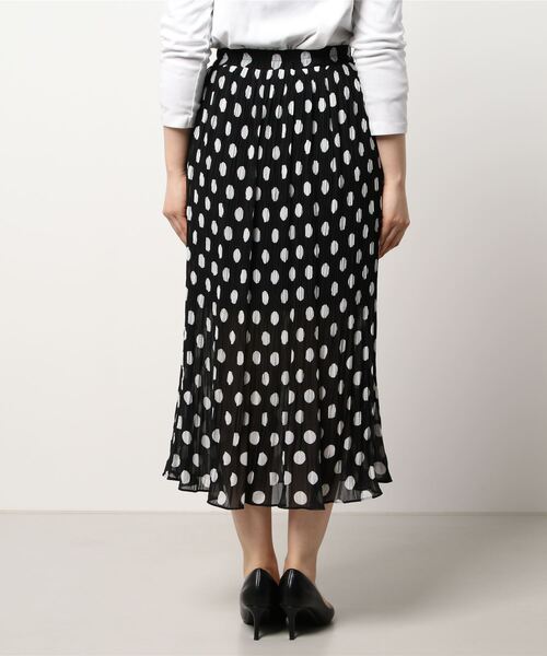 Q（キュー）の「ドットクリンクルスカート（スカート・レディース・ホワイト系その他/ブラック系その他・MEDIUM）」の4枚目の写真