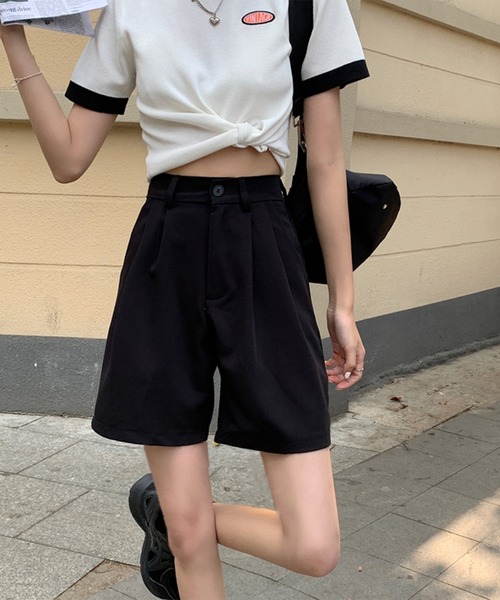 leune(ルネ)の「【leune】ハイウエストハーフパンツ(その他パンツ・レディース・ホワイト/ブラック/グレー・MEDIUM/LARGE)」の13枚目の写真