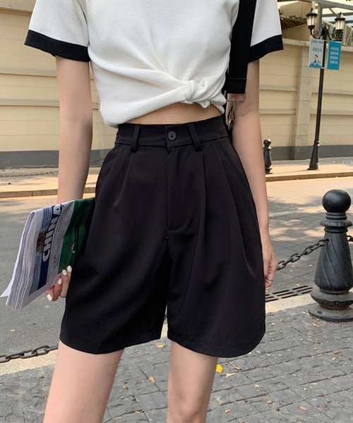 leune(ルネ)の「【leune】ハイウエストハーフパンツ(その他パンツ・レディース・ホワイト/ブラック/グレー・MEDIUM/LARGE)」の14枚目の写真