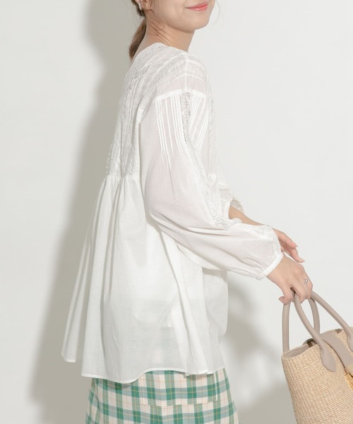 新品タグ付　URBAN RESEARCH ROSSO ピンタックレースブラウス URBAN RESEARCH ROSSO（アーバンリサーチロッソ）の「ピンタック