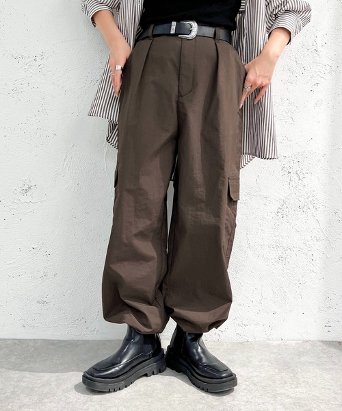 apres jour mignon（アプレジュールミニョン）の「イージーカーゴパンツ【ZOZOTOWN限定アイテム】（カーゴパンツ・レディース・ブラック/オフホワイト/ピンク/ブラウン系その他/カーキ・X-LARGE/フリー）」の3枚目の写真