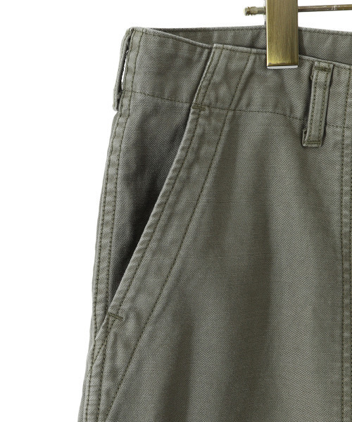 REMI RELIEF NAVY LABEL（レミレリーフネイビーレーベル）の「REMI RELIEF NAVY LABEL / レミレリーフ ネイビーレーベル：ベイカーパンツ：RN22309289AK[STD]（その他パンツ・メンズ・オリーブ/カーキ・M/L）」の7枚目の写真