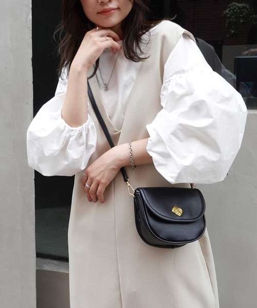 CORNERS（コーナーズ）の「ボリュームスリーブ2wayブラウス（シャツ/ブラウス・レディース・オフホワイト/ブラック/ベージュ/オレンジ/ネイビー・M）」の7枚目の写真