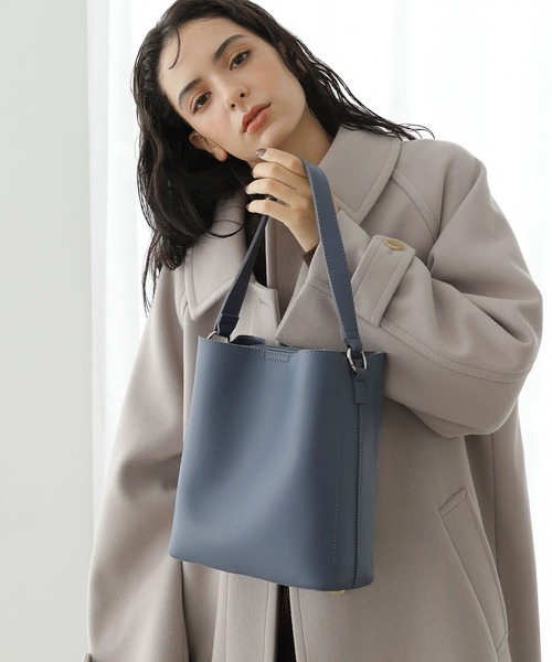 LAKOLE（ラコレ）の「2WAYスクエアワンハンドルトートバッグ / 344263（ショルダーバッグ・レディース・ブラック/ベージュ/ブルー/イエロー・FREE）」の3枚目の写真