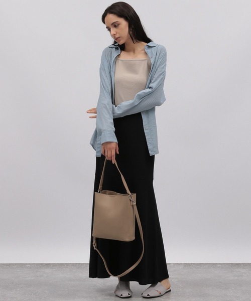 LAKOLE（ラコレ）の「2WAYスクエアワンハンドルトートバッグ / 344263（ショルダーバッグ・レディース・ブラック/ベージュ/ブルー/イエロー・FREE）」の7枚目の写真