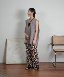 shoulder tuck short vest