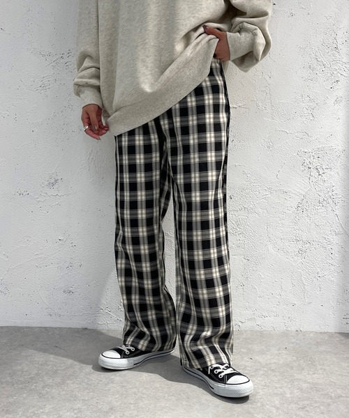 apres jour mignon(アプレジュールミニョン)の「チェックストレートパンツ【ZOZOTOWN限定アイテム】(その他パンツ・レディース・グリーン/ブラック系その他/ボルドー/ベージュ系その他・MEDIUM/X-LARGE/SMALL)」の5枚目の写真
