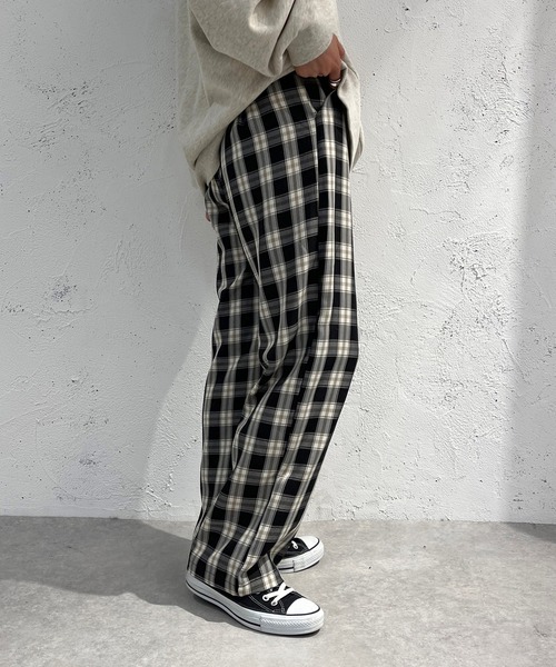 apres jour mignon(アプレジュールミニョン)の「チェックストレートパンツ【ZOZOTOWN限定アイテム】(その他パンツ・レディース・グリーン/ブラック系その他/ボルドー/ベージュ系その他・MEDIUM/X-LARGE/SMALL)」の7枚目の写真