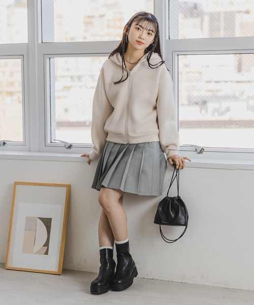 repipi armario（レピピ アルマリオ）の「ダンボールZIPパーカー（パーカー・キッズ・ナチュラル/サックスブルー/ブラック・SMALL/MEDIUM/LARGE）」の5枚目の写真
