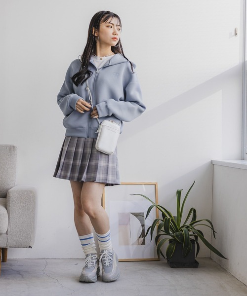 希少 ハッピーツリーフレンズ 耳つき パーカー 総柄 Mサイズ グレー nissen（ニッセン）の「moz（モズ）裏起毛パーカー（パーカー