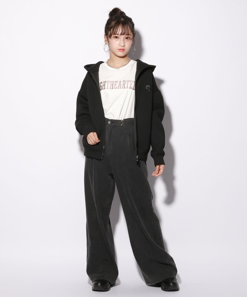 repipi armario（レピピ アルマリオ）の「ダンボールZIPパーカー