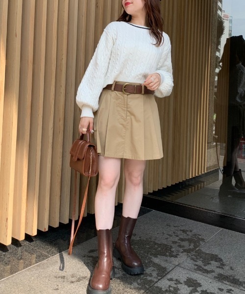 OLIVE des OLIVE（オリーブデオリーブ）の「クロップドケーブルプルオーバー（ニット/セーター・レディース・グレー/オフホワイト/グリーン・FREE）」の7枚目の写真