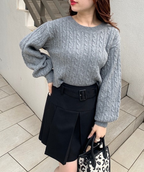 OLIVE des OLIVE（オリーブデオリーブ）の「クロップドケーブルプルオーバー（ニット/セーター・レディース・グレー/オフホワイト/グリーン・FREE）」の12枚目の写真