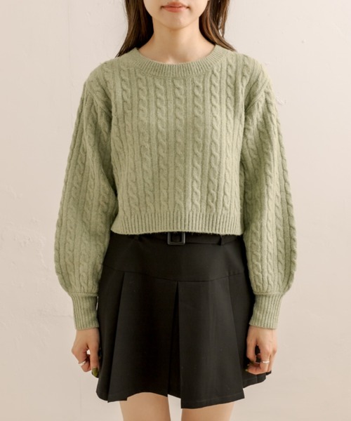 OLIVE des OLIVE（オリーブデオリーブ）の「クロップドケーブルプルオーバー（ニット/セーター・レディース・グレー/オフホワイト/グリーン・FREE）」の9枚目の写真
