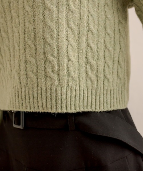 OLIVE des OLIVE（オリーブデオリーブ）の「クロップドケーブルプルオーバー（ニット/セーター・レディース・グレー/オフホワイト/グリーン・FREE）」の14枚目の写真