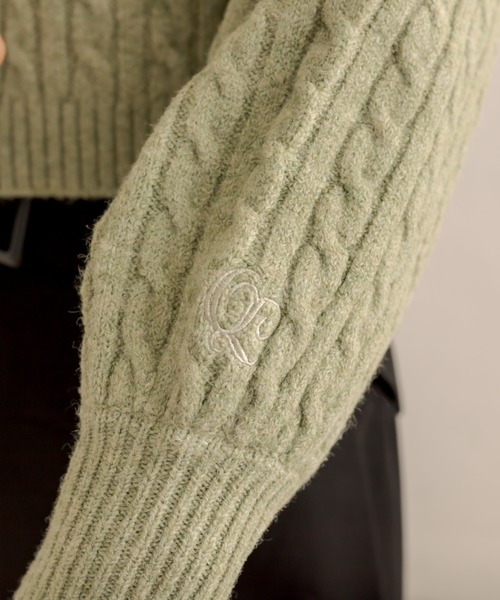 OLIVE des OLIVE（オリーブデオリーブ）の「クロップドケーブルプルオーバー（ニット/セーター・レディース・グレー/オフホワイト/グリーン・FREE）」の21枚目の写真