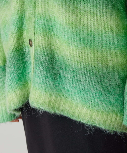 A de a.v.v(アードアー・ヴェ・ヴェ)の「グラデーションチュニックカーディガン(カーディガン/ボレロ・レディース・グリーン/イエロー・FREE)」の22枚目の写真