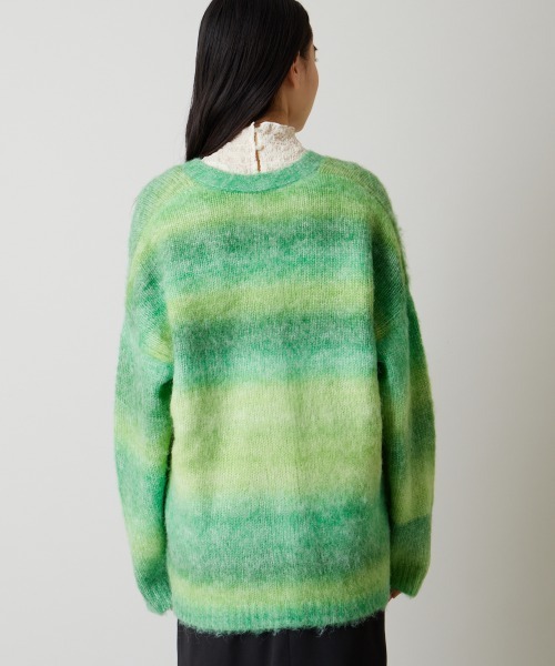 A de a.v.v(アードアー・ヴェ・ヴェ)の「グラデーションチュニックカーディガン(カーディガン/ボレロ・レディース・グリーン/イエロー・FREE)」の8枚目の写真