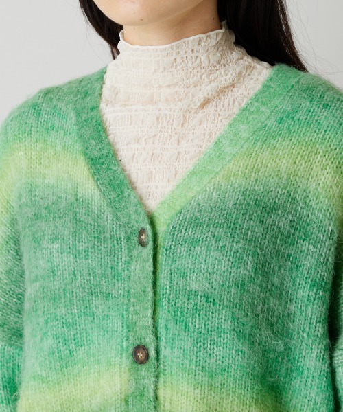 A de a.v.v(アードアー・ヴェ・ヴェ)の「グラデーションチュニックカーディガン(カーディガン/ボレロ・レディース・グリーン/イエロー・FREE)」の9枚目の写真