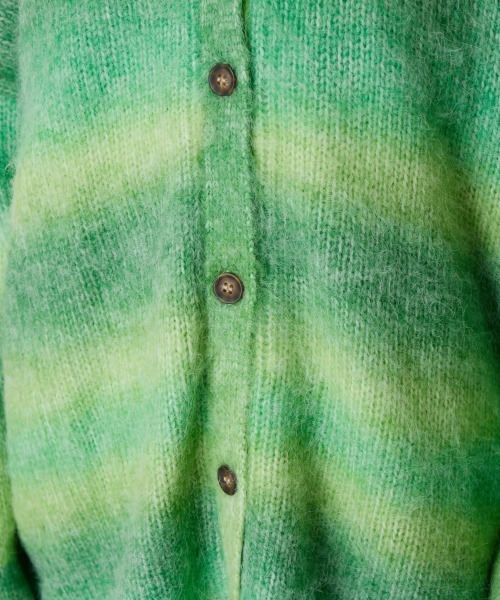 A de a.v.v(アードアー・ヴェ・ヴェ)の「グラデーションチュニックカーディガン(カーディガン/ボレロ・レディース・グリーン/イエロー・FREE)」の10枚目の写真