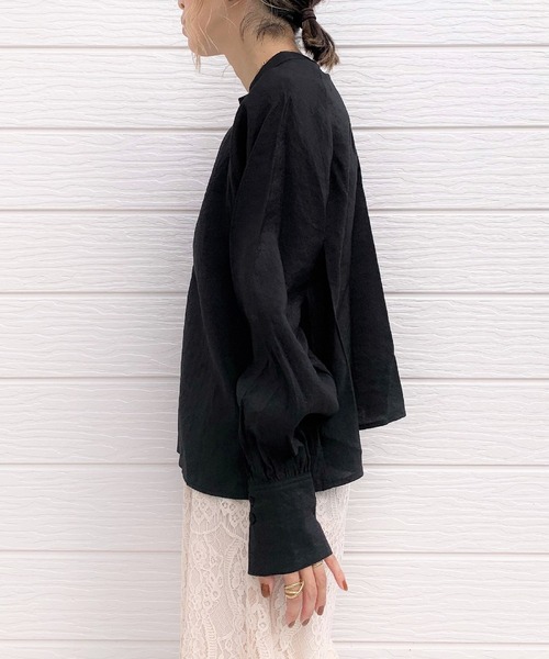 Q（キュー）の「2wayギャザーブラウス（シャツ/ブラウス・レディース・ブラック/アイボリー・MEDIUM）」の6枚目の写真