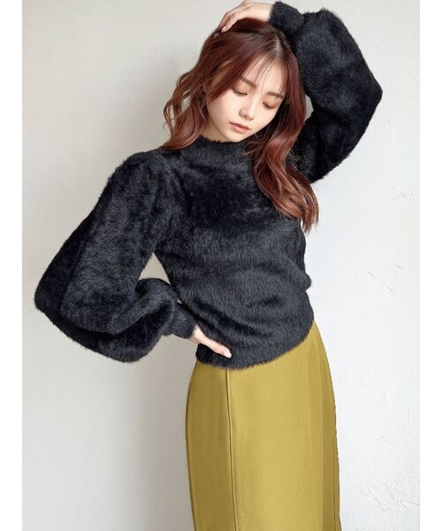 RESEXXY（リゼクシー）の「ボリュームシャギーニットトップス（ニット/セーター・レディース・ホワイト/ベージュ/ブラック・FREE）」の4枚目の写真