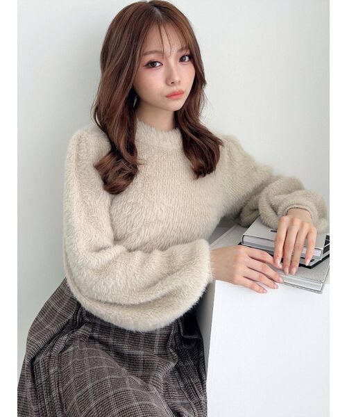 RESEXXY（リゼクシー）の「ボリュームシャギーニットトップス（ニット/セーター・レディース・ホワイト/ベージュ/ブラック・FREE）」の6枚目の写真