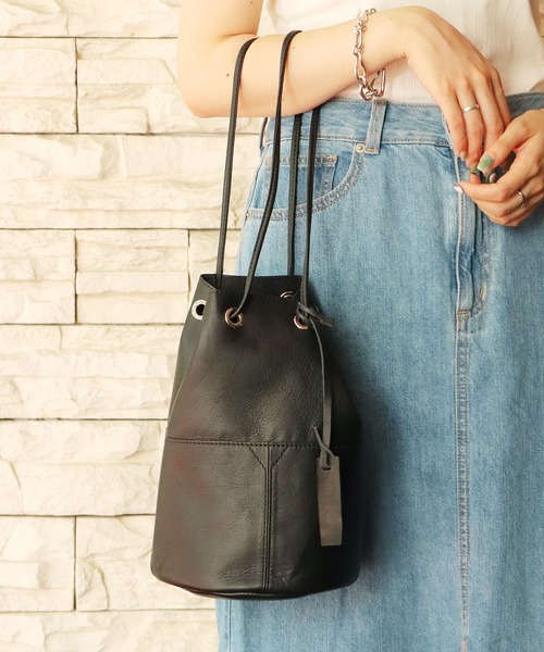 marco masi（マルコマージ）の「MARCO MASI/マルコマージ BUCKET BAG 巾着バッグ（ハンドバッグ・レディース・キャメル/ベージュ/ブラック・FREE）」の13枚目の写真