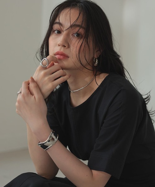 at.(アット)の「【at.】オーバルリング(リング・レディース・ゴールド/シルバー・12)」の16枚目の写真