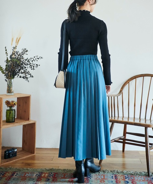 FREE'S MART（フリーズマート）の「◆配色メローリブハイネックニット（ニット/セーター・レディース・ホワイト/ブラック/ピンク/ブルー・FREE）」の10枚目の写真