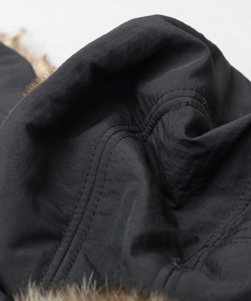 UNIVERSAL OVERALL(ユニバーサルオーバーオール)の「タフタナイロン フェイクファー アビエーター / フライトキャップ(キャップ・メンズ・ブラック/カーキ・FREE)」の16枚目の写真