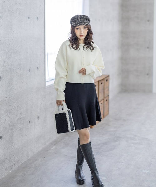 clear（クリア）の「フレアニットミニスカート[セットアップ可能]（スカート・レディース・ブラック/グレー/アイボリー・F）」の11枚目の写真